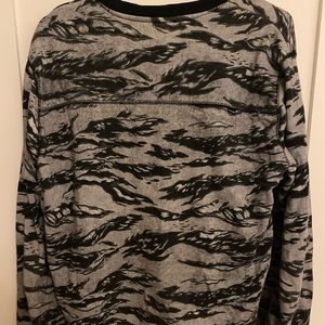 Hurley crewneck sweatshirt